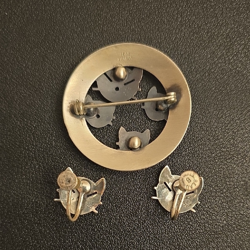 Vintage Cat Face Brooch and Clip-On Earrings Set - Silver Tone - Picture 3 of 5